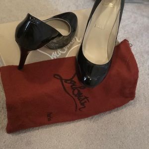 Classic pattern black shoes